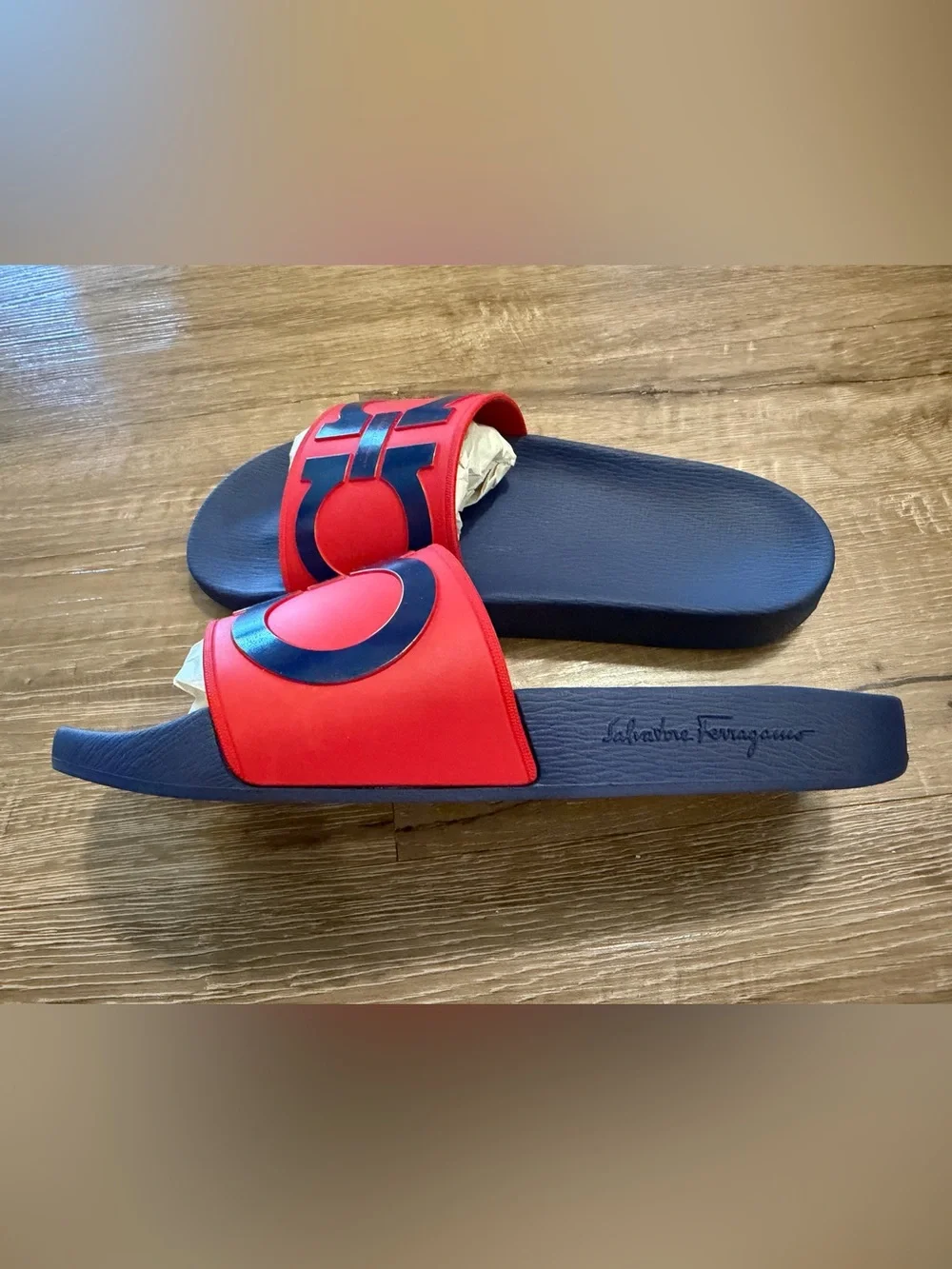 Salvatore Ferragamo Navy & Red Logo Slide Slides